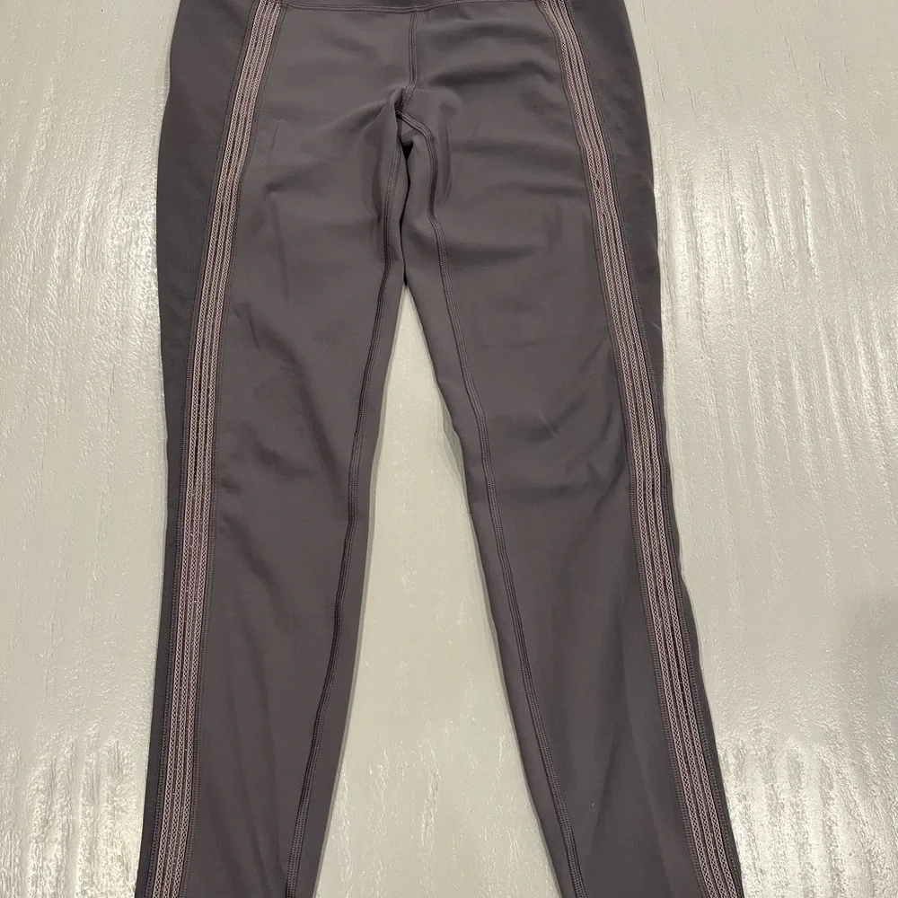 Lululemon Power Lines High Rise 28